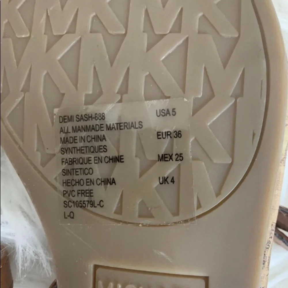 NWT. Michael Kors Demi Sash Sandals. Bow Tie and Lock Accent. - Picture 4 of 6